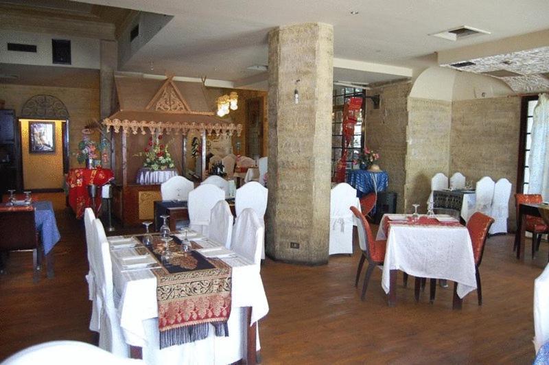 Nile Zamalek Hotel Giza Esterno foto